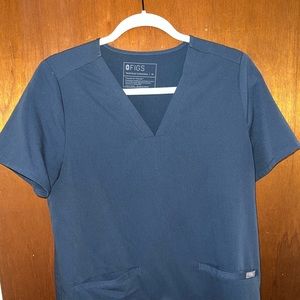 FIGS Dark Harbor SET - Casma Three-Pocket Scrub Top & Zamora Jogger Scrub Pants